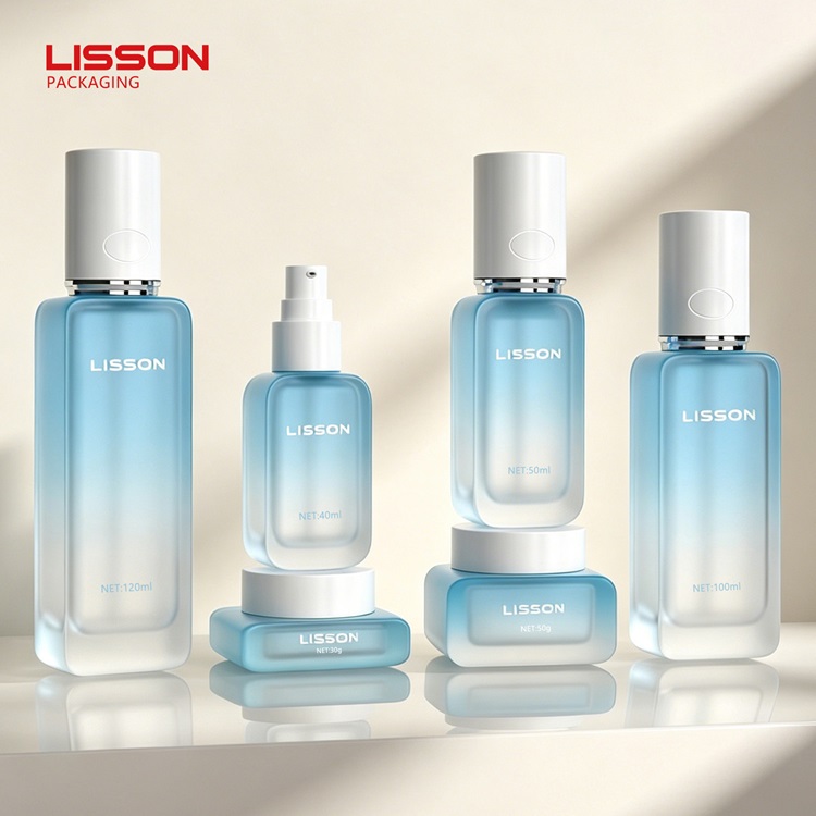 Pourquoi les flacons en verre personnalisés pour soins de la peau sont-ils idéaux pour les produits de marque privée ?
