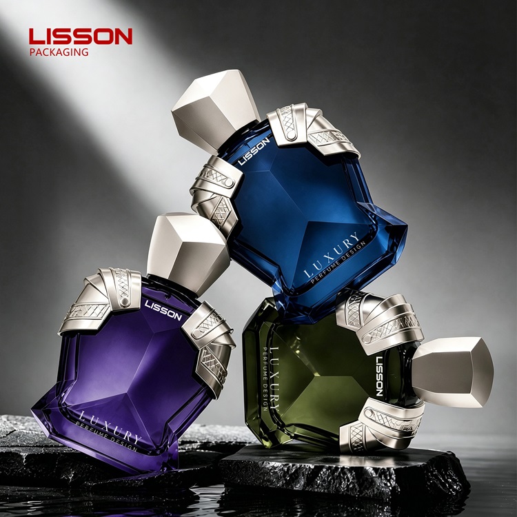 Comment sont fabriqués les flacons de parfum en verre sur mesure ?